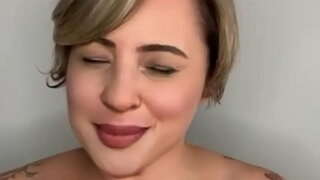 Sedens in gremio virum