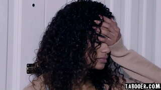 Ebony Babe Scarlit Skandal Frisk Under Lockdown