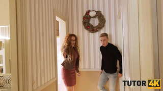 TUTOR4K. Piktas vaikinas drags patyręs mokytojas į nepamirštamą reikalas