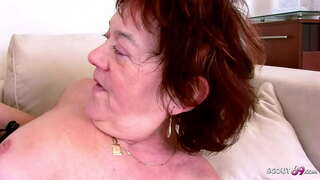 EXTREM IDADE RUIVA MADURA PEGAR A MASTURBAR-SE E SEDUZIR O SEXO POR RAPAZ