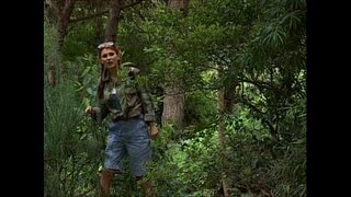 Николетт подглядывает за сексом в лесу