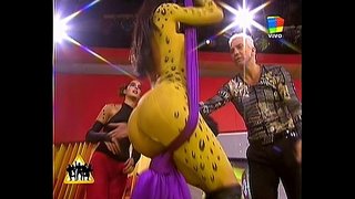 Belen Lavallen COMME le body painting