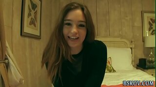 Jodi टेलर गडबड हुन्छ