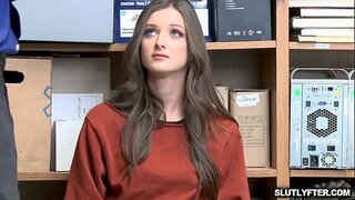 LP અધિકારી સેક્સ કરવું વાહિયાત Kenzy Ryans ચુસ્ત યોનિ romping તેના બોલમાં ઊંડા!