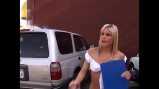 Young babe a &#039; toirt hard dick i fliuch shaved twat