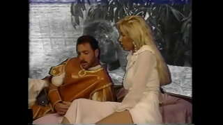 ���េះប៍នតង់ស្លុ Victoria ក្រុងប៉ារីសដឹងតើធ្វើដូចម្តេចដើម្បីក្តីរីករាយរបស់នាងជាដៃគូ